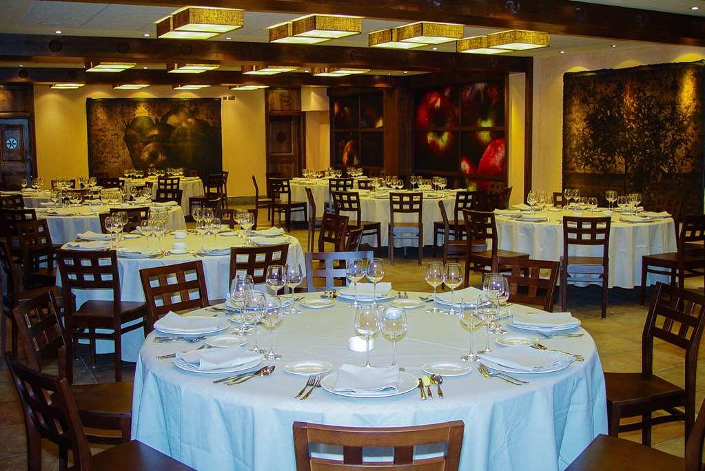 Azz Asturias Langrehotel & Spa Langreo Rum bild