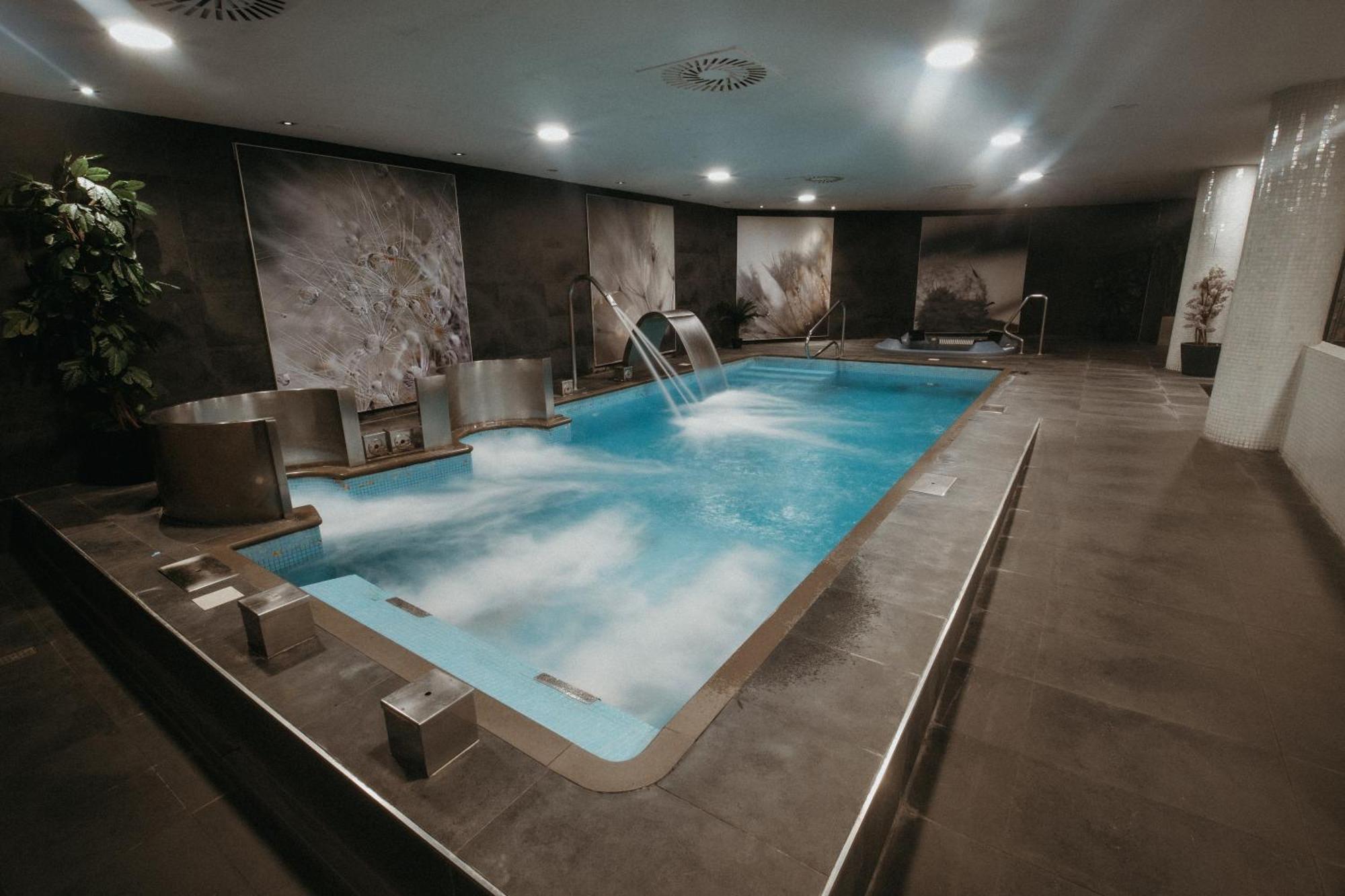 Azz Asturias Langrehotel & Spa Langreo Exteriör bild